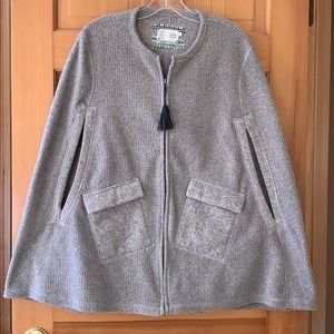 Women’s Sweater Cape